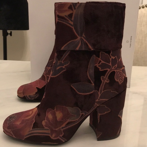 New Steve Madden Booties - Picture 3 of 7